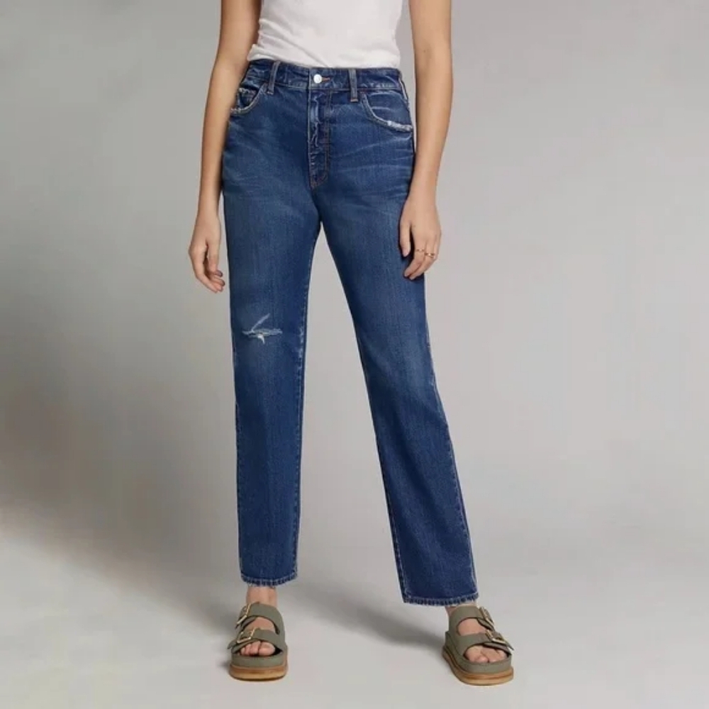 Anthropologie Pilcro The Slim Boyfriend Jean Size 27 Busted Knee Distressed